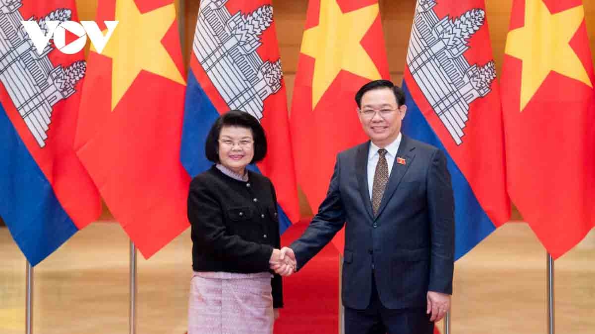 Vietnam and Cambodia vow to foster all-round cooperation